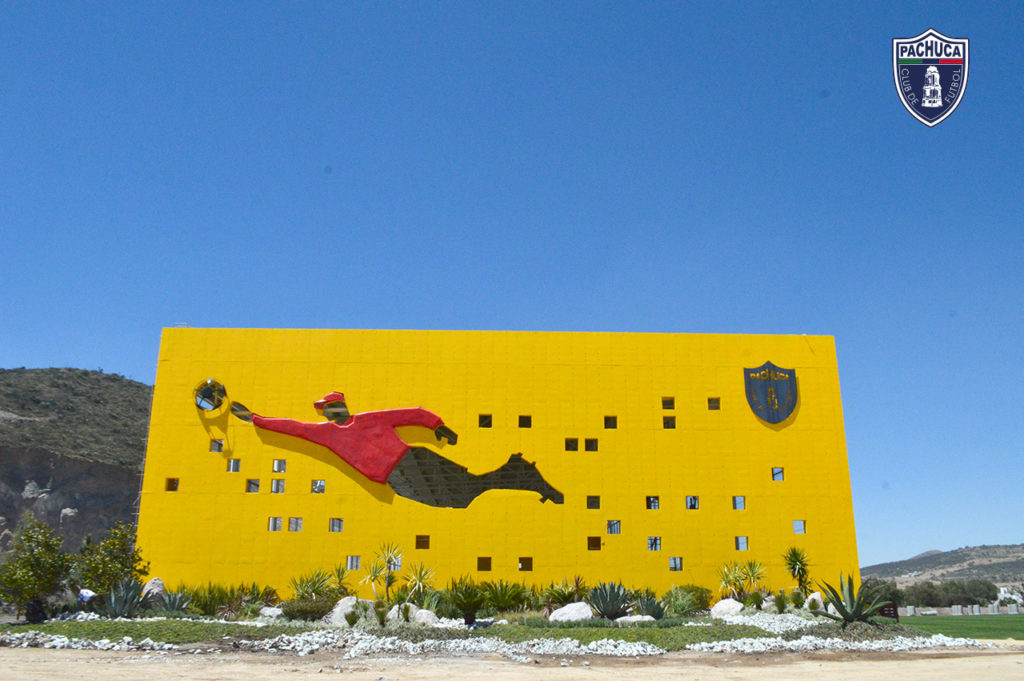 Fachada Calero Center