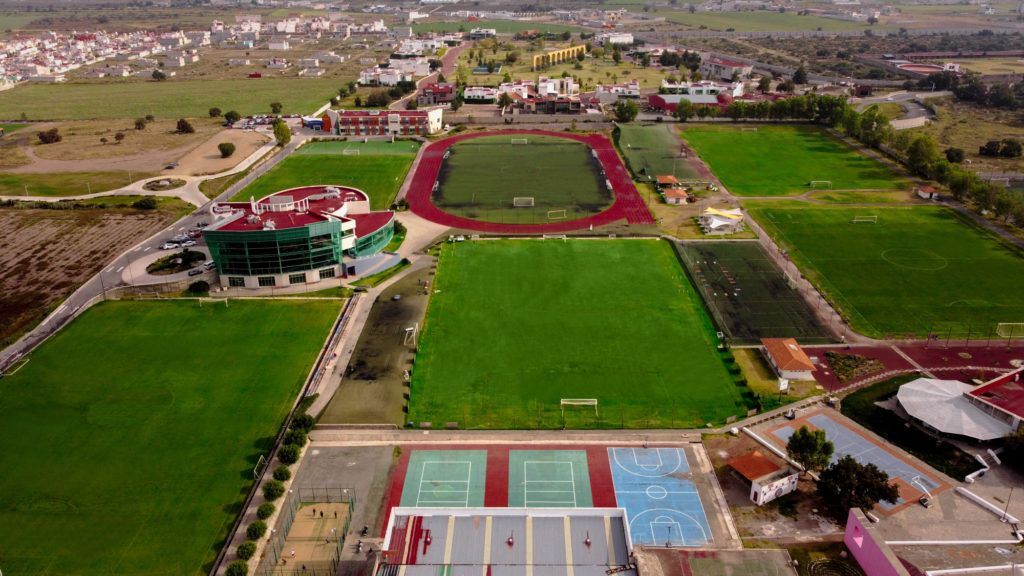 Vista Panorámica de las Canchas de la UFD