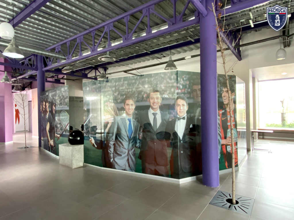 Exterior de sala de juntas